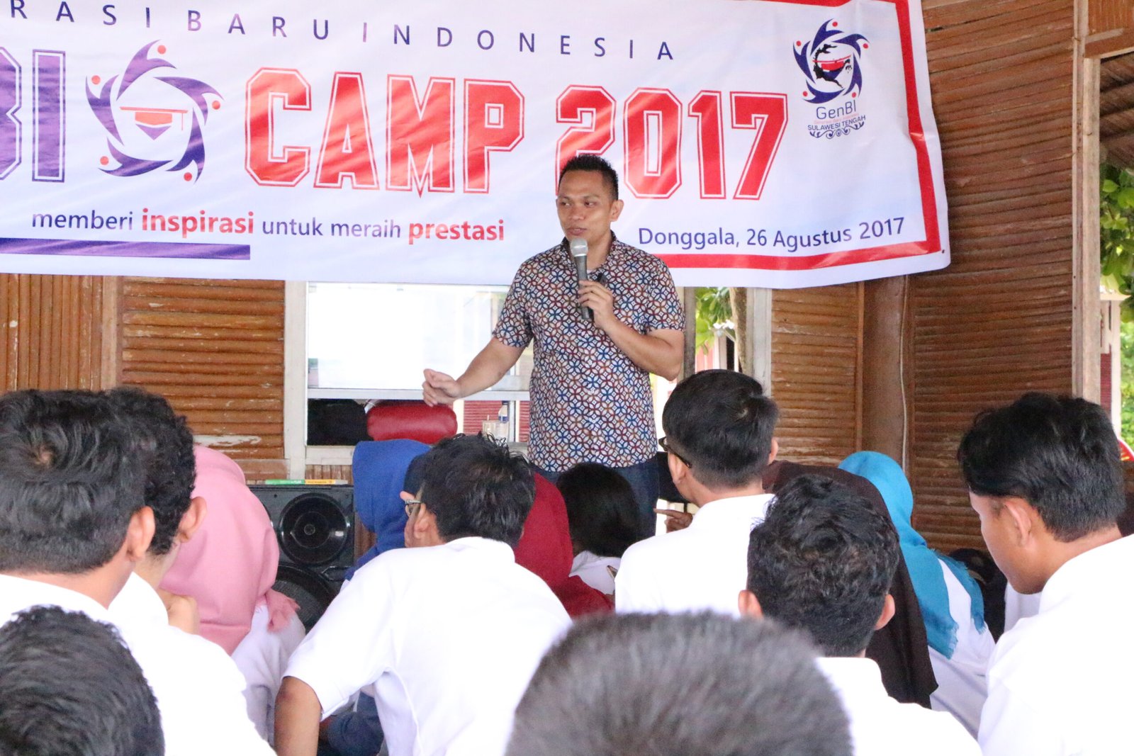 Pelatihan GenBI Camp Bank Indonesia bersama Ronal Hutagalung